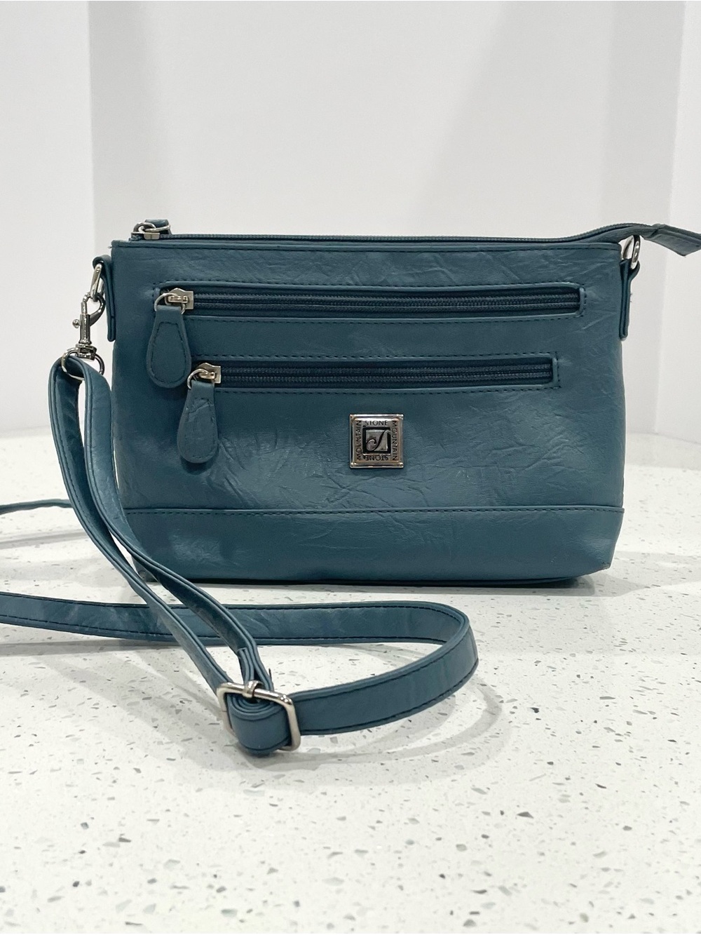 Stone Mountain Teal Crossbody Bag with Front Zip Pockets